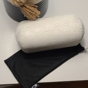 Oakley Hardshell Sunglasses Case - EUC